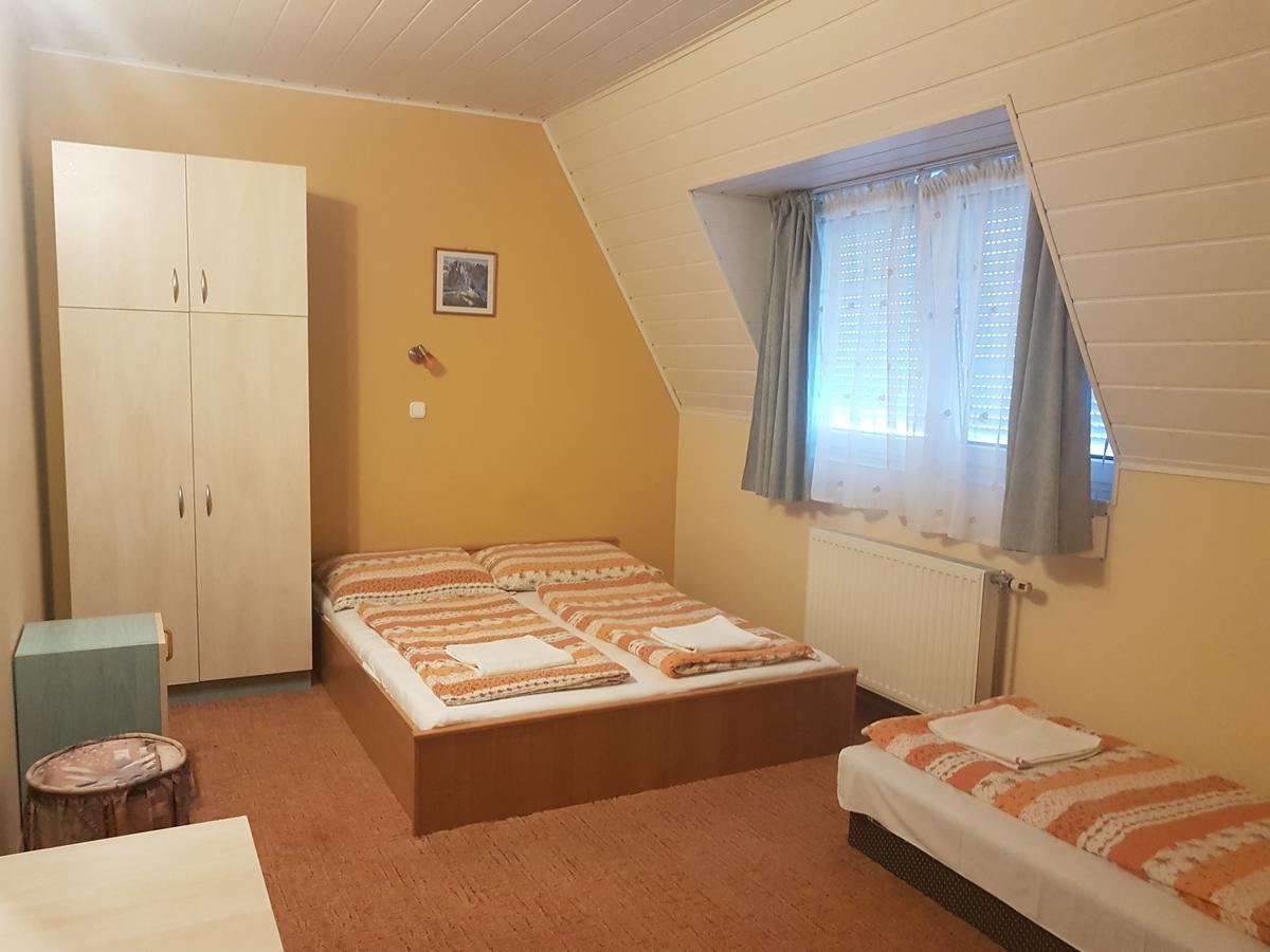 Апартаменти Richie Ii. Apartman Шіофок Екстер'єр фото